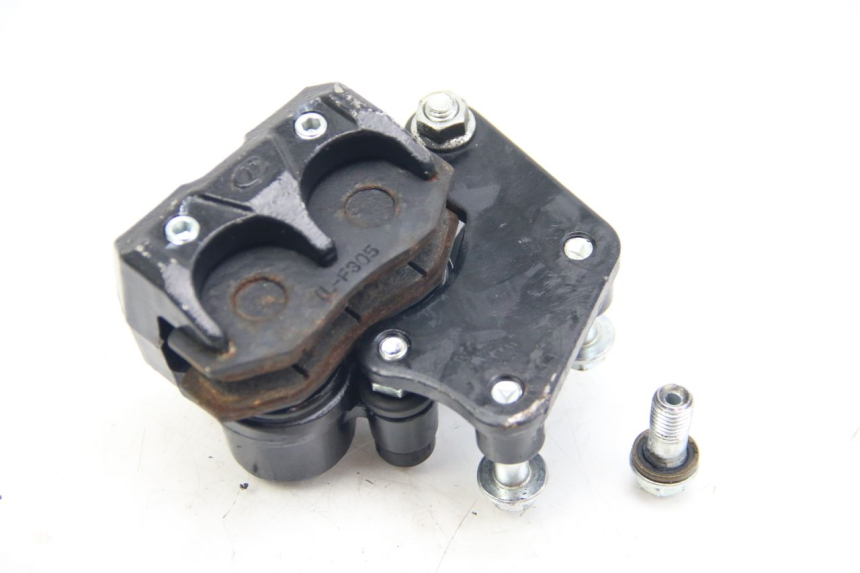 photo de ÉTRIER DE FREIN AVANT JM MOTORS GT LINE 4T 50 (2021 - 2023) - Gros plan technique