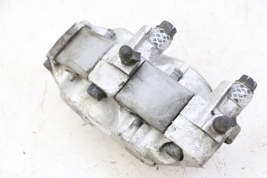 photo de ETRIER FREIN AVANT SYM JOYMAX 125 (2010 - 2017) - Gros plan technique