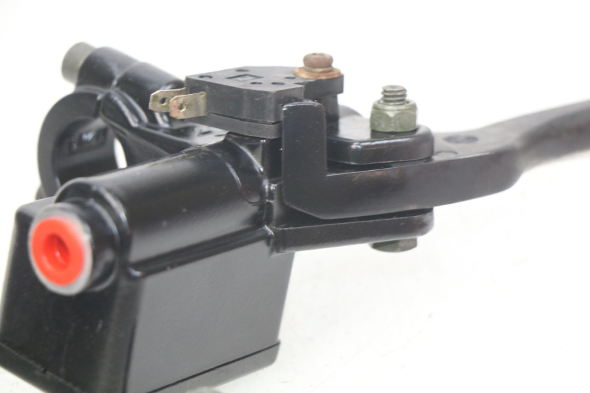 photo de ÉTRIER DE FREIN AVANT PEUGEOT KISBEE 4T 50 (2010 - 2017) - Autre angle de vue