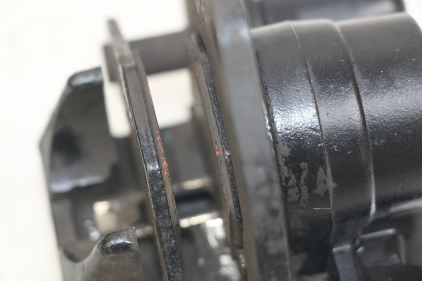 photo de ÉTRIER DE FREIN AVANT PEUGEOT KISBEE 4T 50 (2018 - 2022) - Détail de la pièce