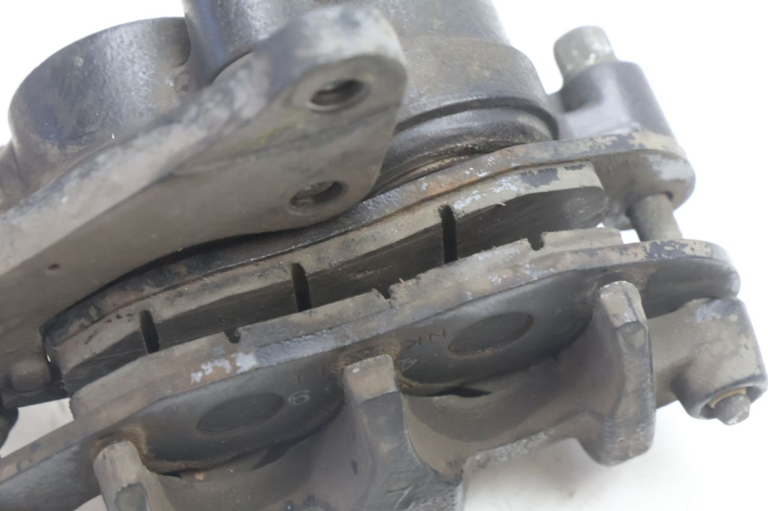 photo de ETRIER FREIN AVANT PIAGGIO LIBERTY IGET 4T 50 (2021 - 2025) - Points de fixation