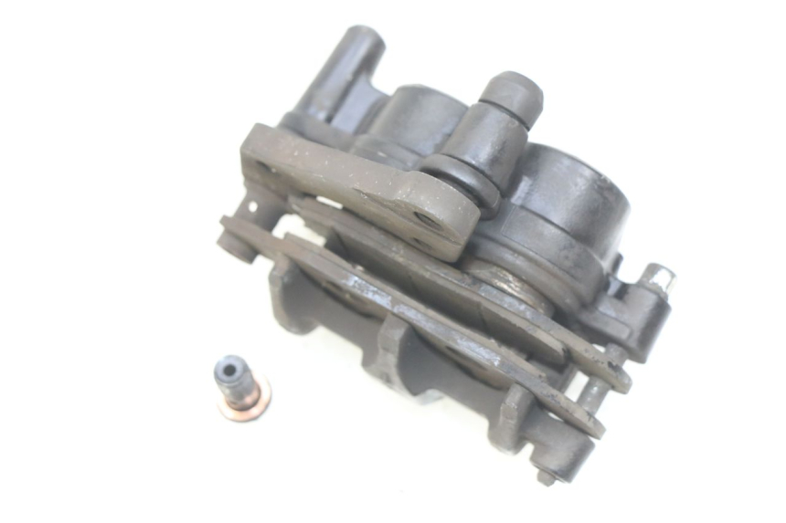 photo de ÉTRIER DE FREIN AVANT PIAGGIO LIBERTY IGET S 125 (2016 - 2020) - Détail de la pièce