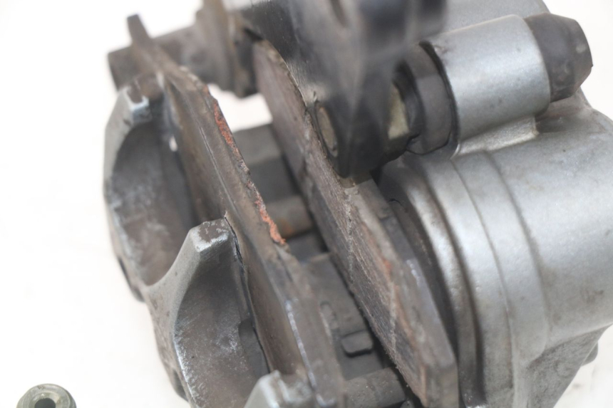 photo de ETRIER FREIN AVANT KYMCO LIKE 2T 50 (2009 - 2018) - Détail de la pièce