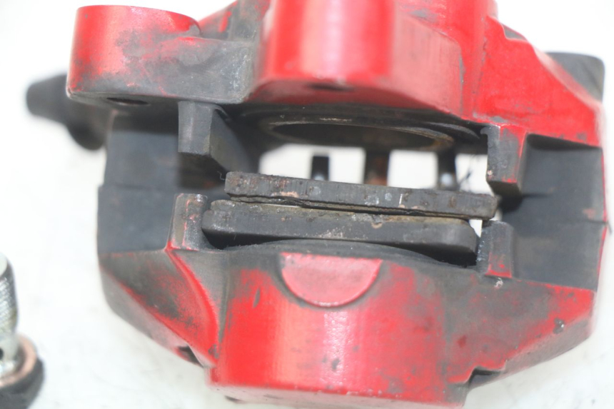 photo de ÉTRIER DE FREIN AVANT PEUGEOT LUDIX 50 (2005 - 2007) - Autre angle de vue