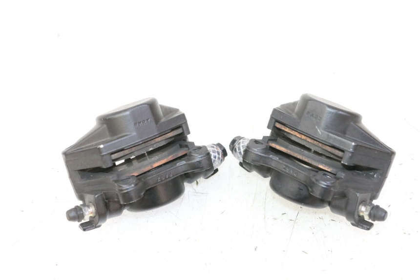 photo de ETRIER FREIN AVANT PIAGGIO MP3 HPE 310 (2024 - 2025) - Gros plan technique