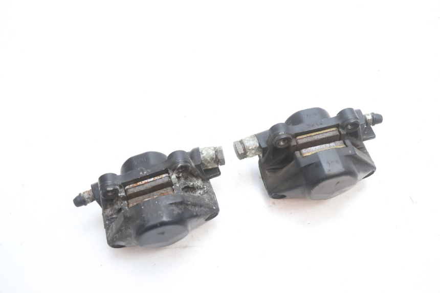photo de ETRIER FREIN AVANT PIAGGIO MP3 LT 300 (2010 - 2016) - Points de fixation