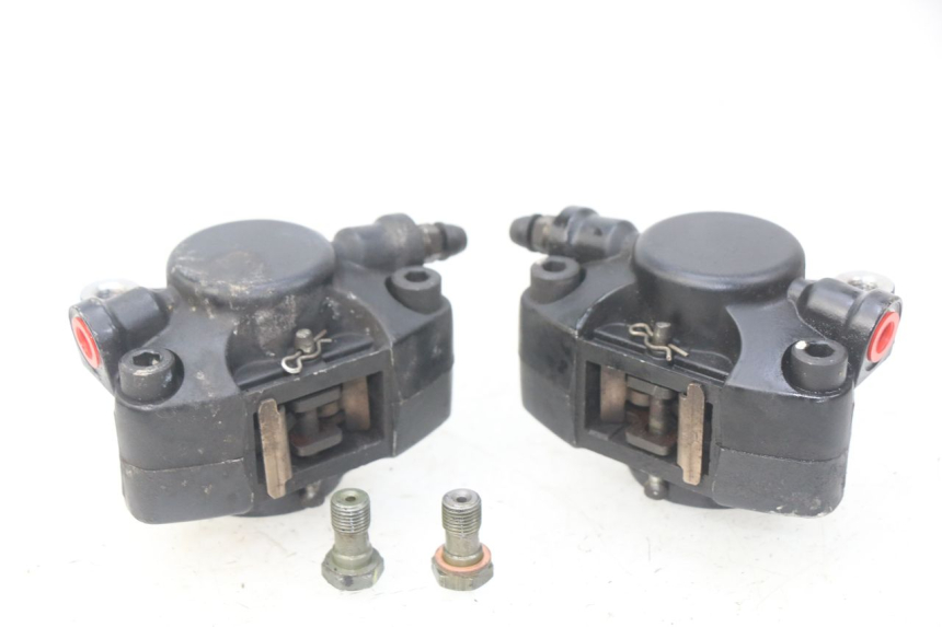 photo de ÉTRIER DE FREIN AVANT PIAGGIO MP3 500 (2014 - 2017) - Détail de la pièce