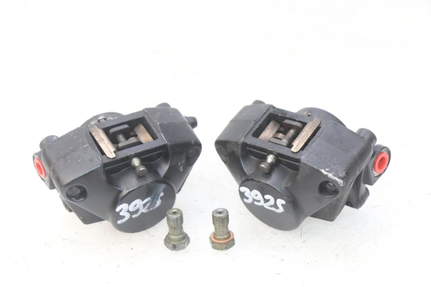 photo de ÉTRIER DE FREIN AVANT PIAGGIO MP3 500 (2014 - 2017) - Vue d’ensemble