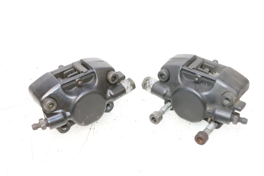 photo de ETRIER FREIN AVANT PIAGGIO MP3 RL 250 (2006 - 2010) - Gros plan technique