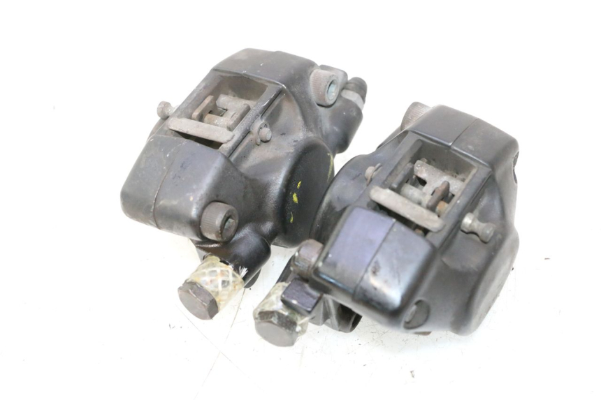 photo de ÉTRIER DE FREIN AVANT PIAGGIO MP3 125 (2006 - 2014) - Gros plan technique