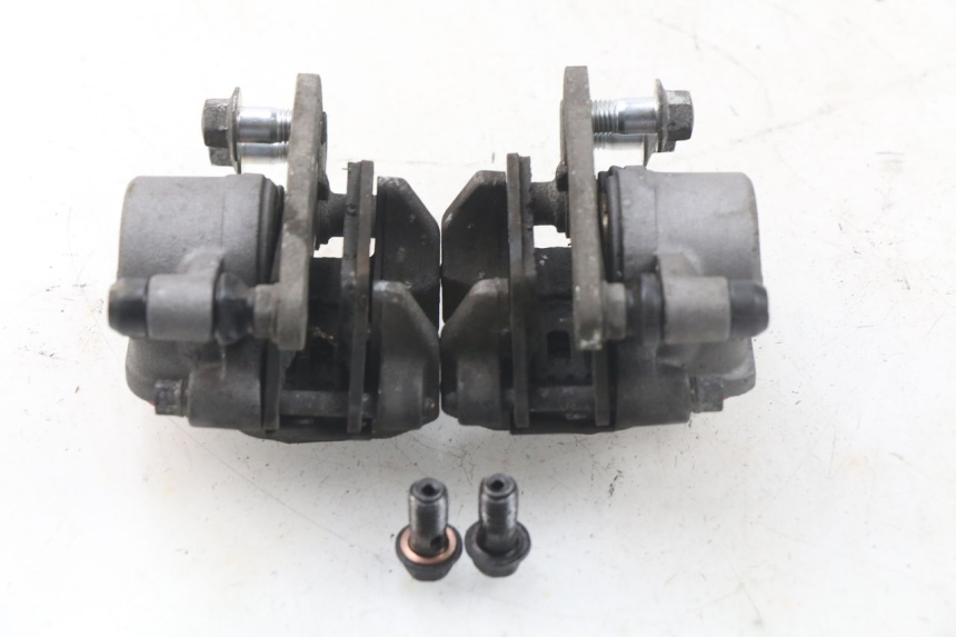 photo de ETRIER FREIN AVANT MBK MW TRYPTIK 125 (2017 - 2022) - Gros plan technique