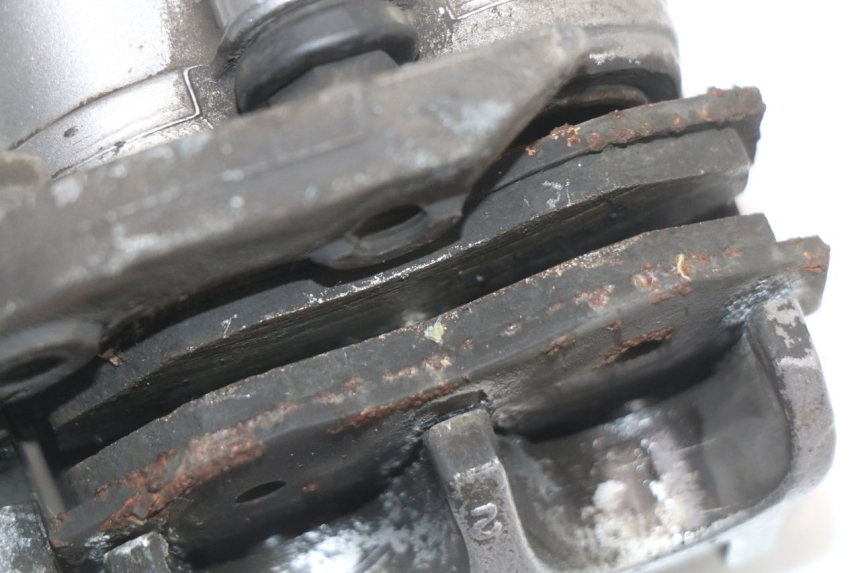 photo de ÉTRIER DE FREIN AVANT HONDA NHX LEAD 110 (2008 - 2010) - Points de fixation