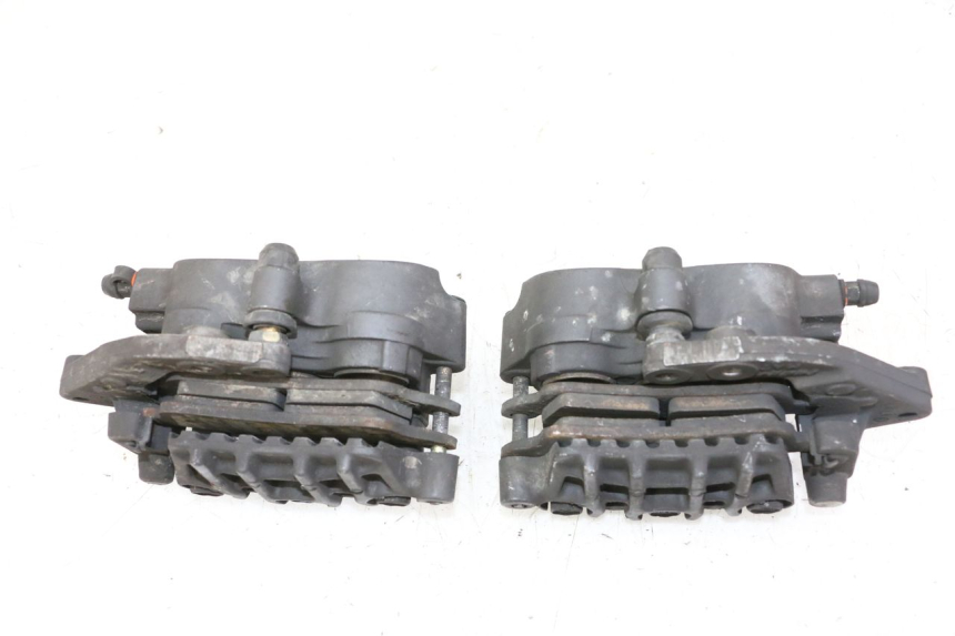 photo de ETRIER FREIN AVANT HONDA NTV DEAUVILLE 650 (2001 - 2006) - Autre angle de vue