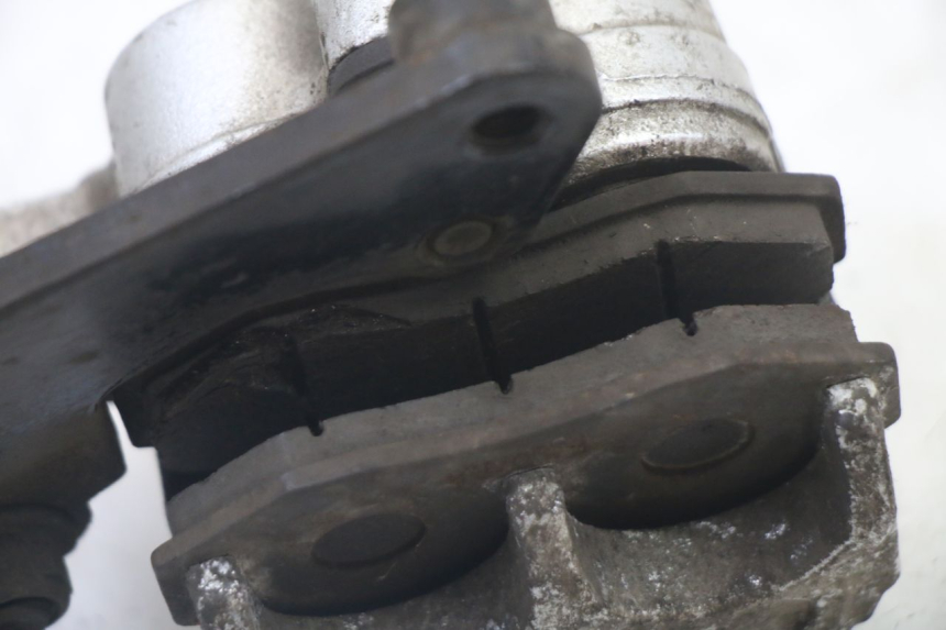 photo de ETRIER FREIN AVANT JM MOTORS OLDIES GT 4T 50 (2018 - 2025) - Points de fixation