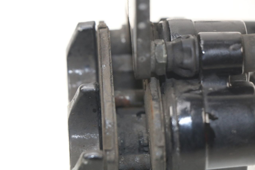 photo de ETRIER FREIN AVANT SYM ORBIT 2 4T 50 (2018 - 2022) - Autre angle de vue