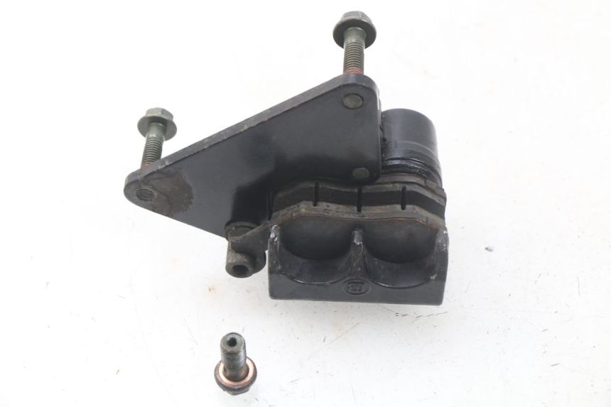 photo de ÉTRIER DE FREIN AVANT SYM ORBIT III 3 4T 50 (2018 - 2021) - Gros plan technique