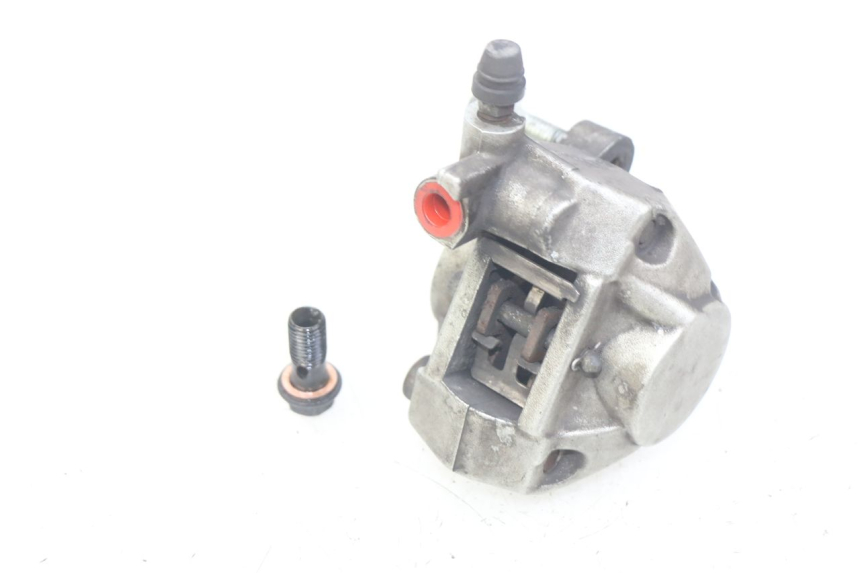 photo de ÉTRIER DE FREIN AVANT MBK OVETTO 2T 50 (2007 - 2017) - Gros plan technique