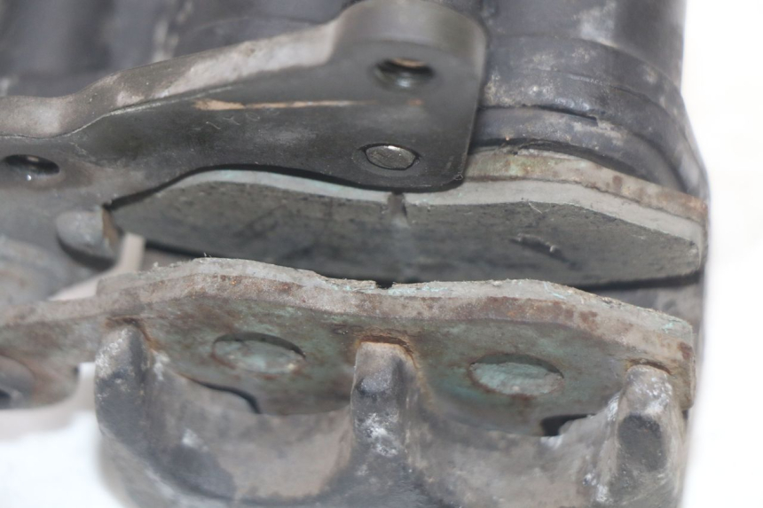 photo de ETRIER FREIN AVANT PIAGGIO BEVERLY 125 (1998 - 2005) - Points de fixation