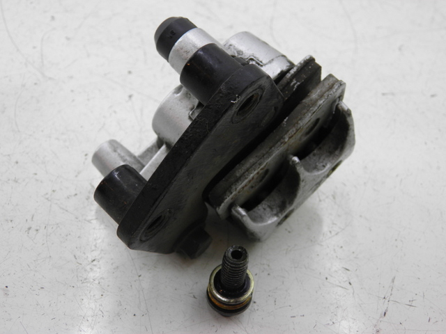 photo de ETRIER FREIN AVANT QINGQI SPEEDY 50 (2005 - 2007) - Gros plan technique