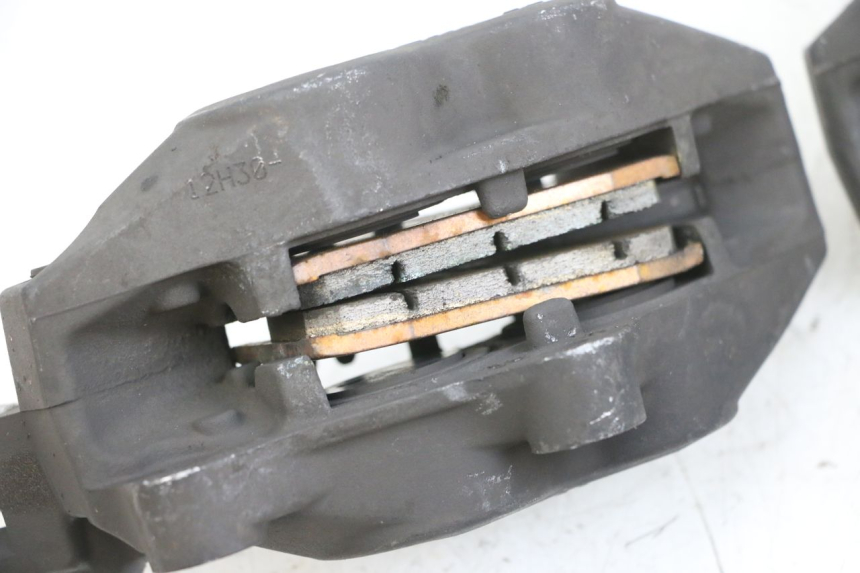 photo de ETRIER FREIN AVANT BMW R RT ABS 1200 (2010 - 2014) - Marquages et références