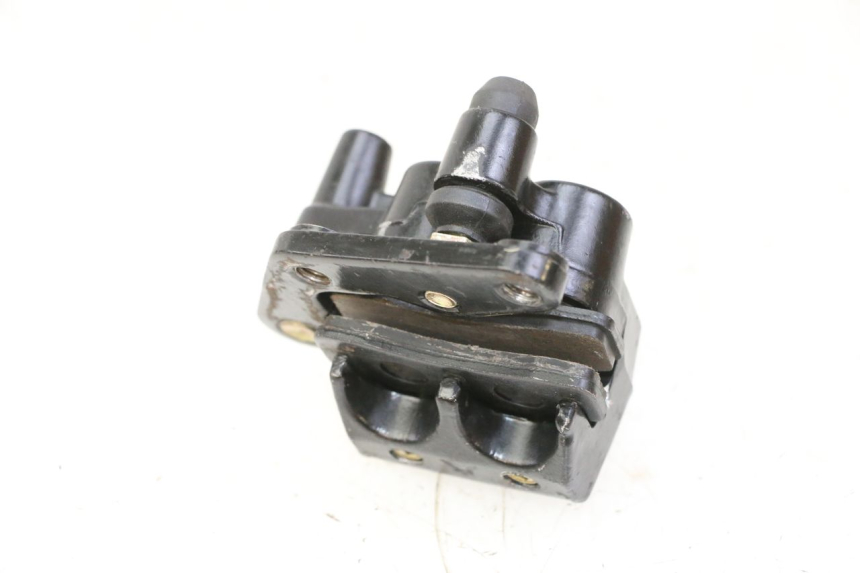 photo de ÉTRIER DE FREIN AVANT APOLLO RFZ 150 - Détail de la pièce