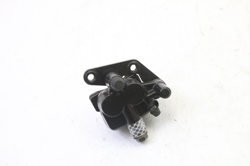 photo de ÉTRIER DE FREIN AVANT APOLLO RFZ 125 - Gros plan technique