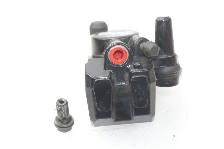 photo de ETRIER FREIN AVANT TURBHO RP 50 (2018 - 2022) - Gros plan technique