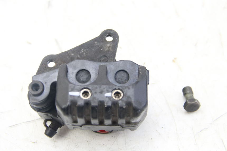 photo de ÉTRIER DE FREIN AVANT GILERA RUNNER SP 50 (2009 - 2017) - Gros plan technique