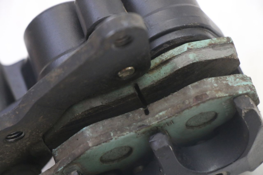 photo de ETRIER FREIN AVANT GILERA RUNNER SP 50 (2006 - 2008) - Points de fixation