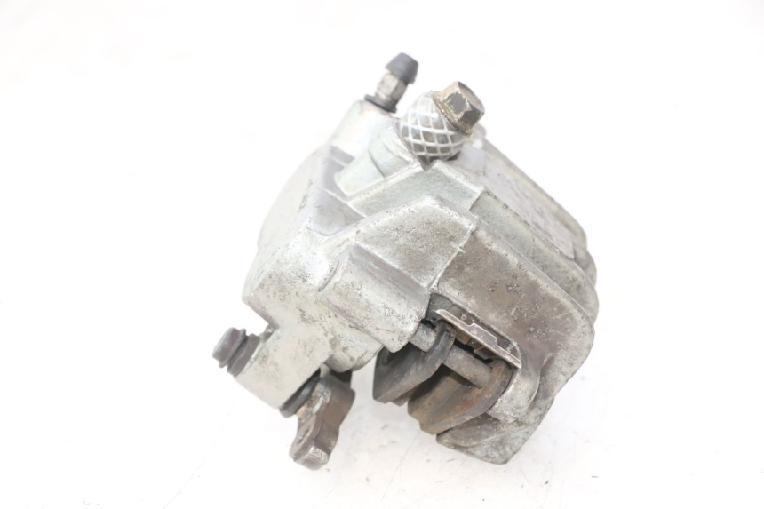 photo de ETRIER FREIN AVANT DAELIM S2 125 (2006 - 2007) - Points de fixation
