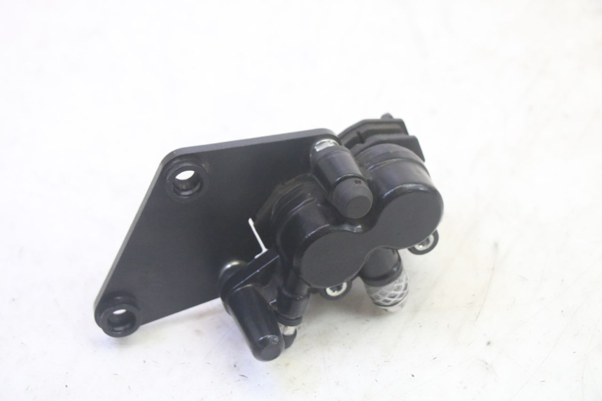 photo de ETRIER FREIN AVANT JM MOTORS SANTANA EVO 50 (2024 - 2026) - Gros plan technique