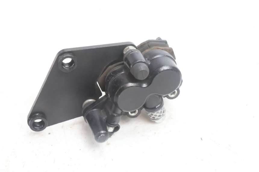 photo de ETRIER FREIN AVANT JM MOTORS SANTANA EVO 50 (2024 - 2026) - Gros plan technique