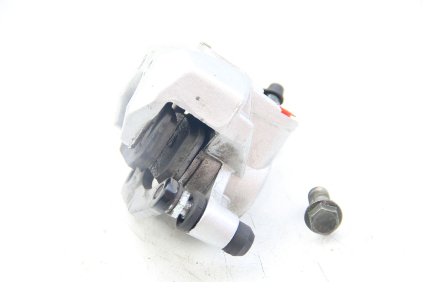 photo de ÉTRIER DE FREIN AVANT JM MOTORS SANTANA 50 (2014 - 2023) - Points de fixation