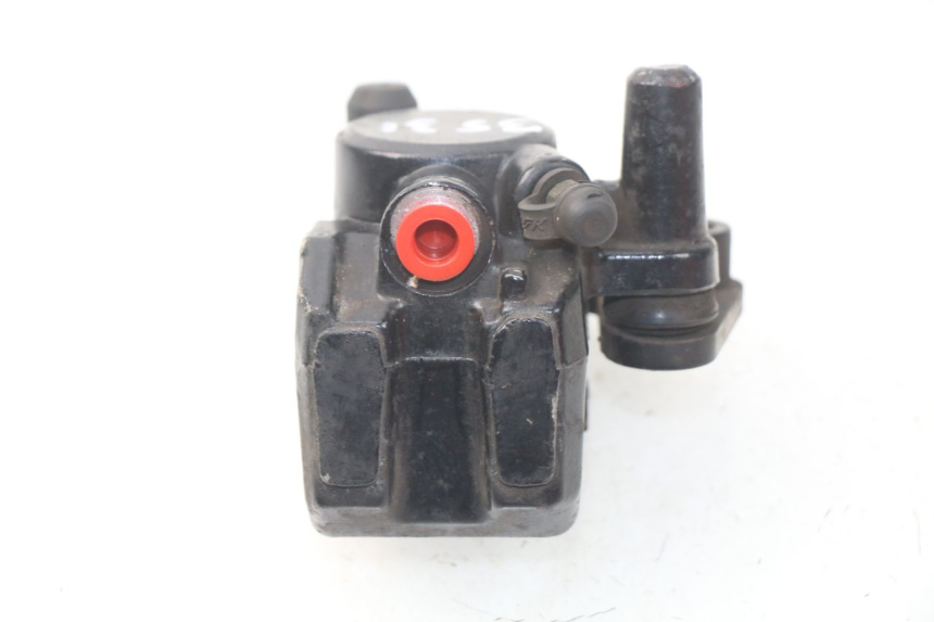 photo de ÉTRIER DE FREIN AVANT JM MOTORS SC 4T 50 (2012 - 2017) - Gros plan technique