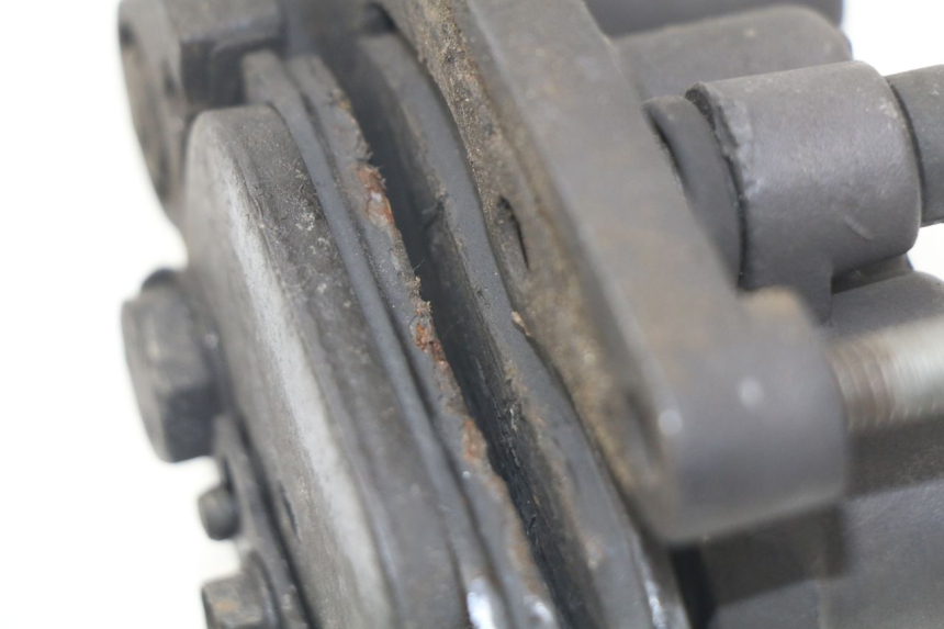 photo de ETRIER FREIN AVANT APRILIA SCARABEO GT 125 (1999 - 2007) - Zoom état d’usage