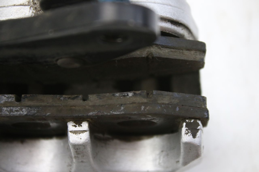 photo de ÉTRIER DE FREIN AVANT KYMCO SENTO 100 (2008 - 2013) - Points de fixation