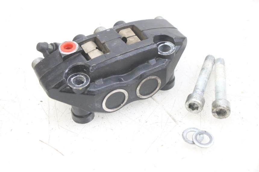 photo de ÉTRIER DE FREIN AVANT PEUGEOT SPEEDFIGHT 4 4T 50 (2015 - 2020) - Gros plan technique