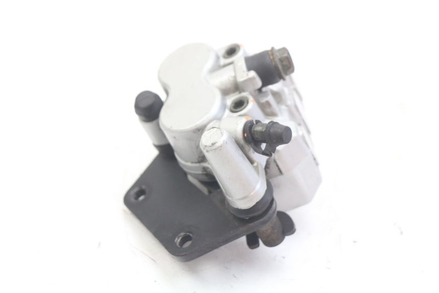 photo de ETRIER FREIN AVANT RAZZO STEED 125 (2012 - 2018) - Gros plan technique