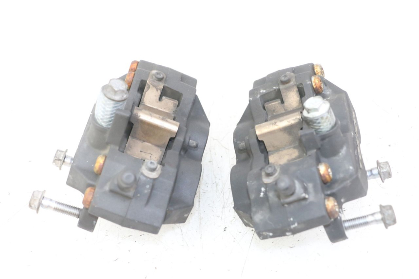 photo de ETRIER FREIN AVANT SUZUKI GSX F GSXF 650 (2007 - 2015) - Gros plan technique