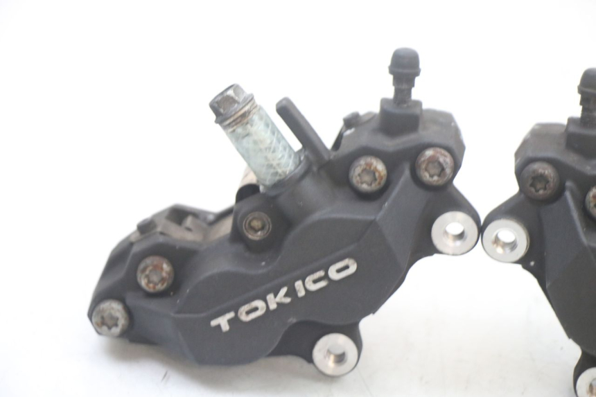 photo de ETRIER FREIN AVANT SUZUKI GSX F GSXF 650 (2007 - 2015) - Zoom état d’usage