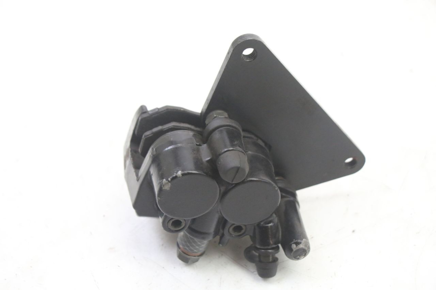 photo de ÉTRIER DE FREIN AVANT SYM ORBIT III 3 4T 50 (2018 - 2021) - Gros plan technique