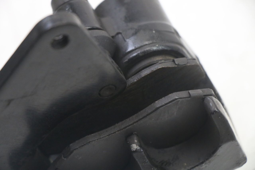 photo de ÉTRIER DE FREIN AVANT SYM ORBIT III 3 4T 50 (2018 - 2021) - Points de fixation