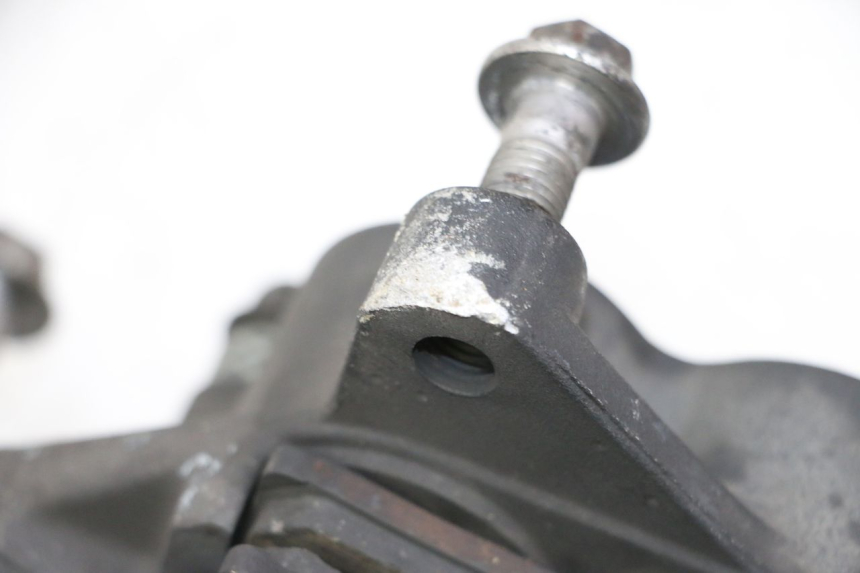 photo de ÉTRIER DE FREIN AVANT YAMAHA TDM ABS 900 (2002 - 2014) - Autre angle de vue