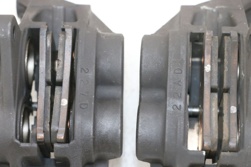 photo de ETRIER FREIN AVANT YAMAHA TDM ABS 900 (2002 - 2014) - Autre angle de vue