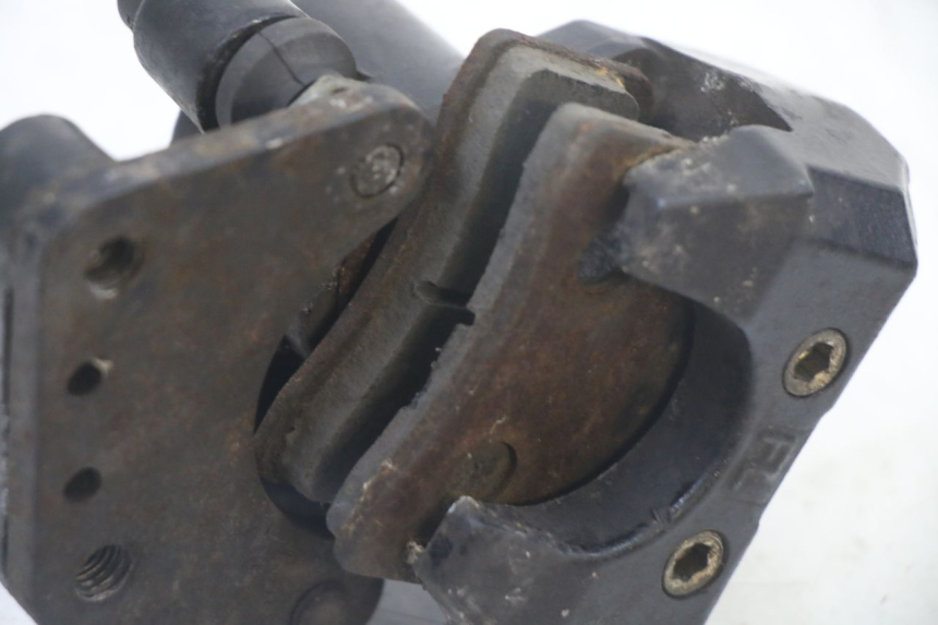 photo de ETRIER FREIN AVANT TNT MOTOR ROMA 10' 2T 50 (2011 - 2018) - Points de fixation