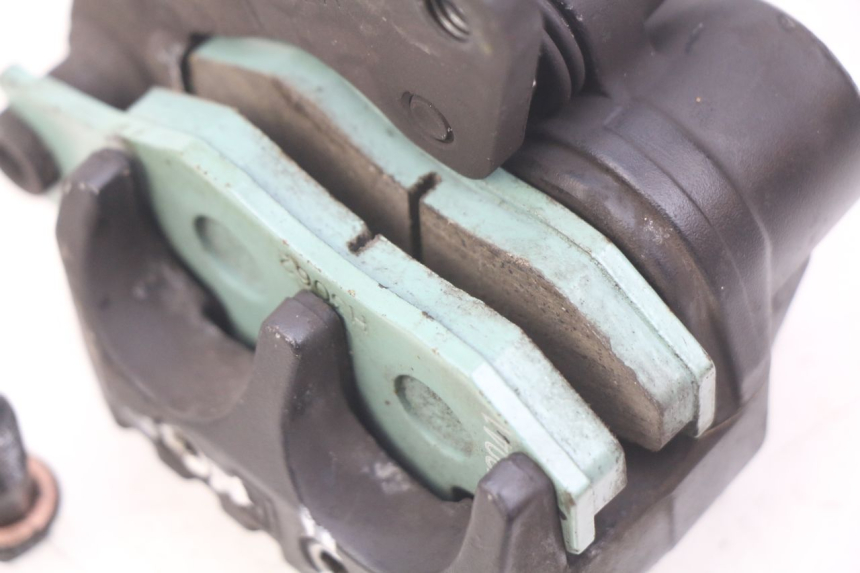 photo de ÉTRIER DE FREIN AVANT PIAGGIO VESPA GTS IGET ABS 125 (2017 - 2023) - Zoom état d’usage