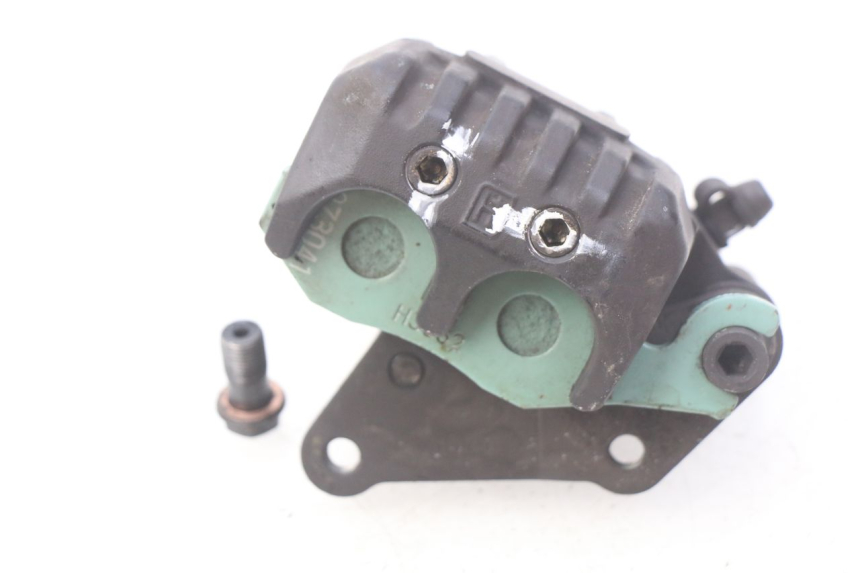 photo de ÉTRIER DE FREIN AVANT PIAGGIO VESPA GTS IGET ABS 125 (2017 - 2023) - Autre angle de vue