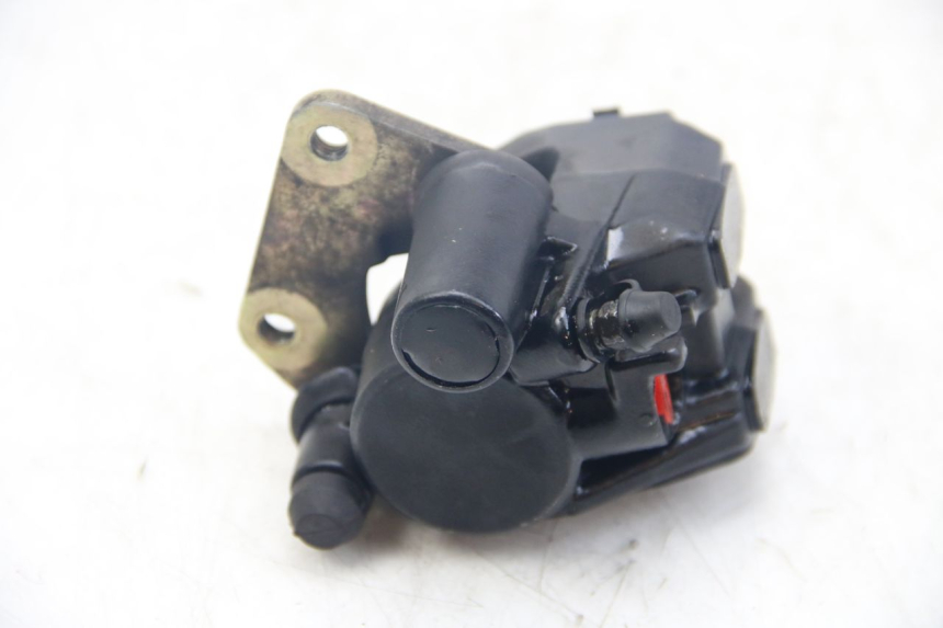 photo de ÉTRIER DE FREIN AVANT PEUGEOT VIVACITY NEW 4T 50 (2008 - 2017) - Points de fixation