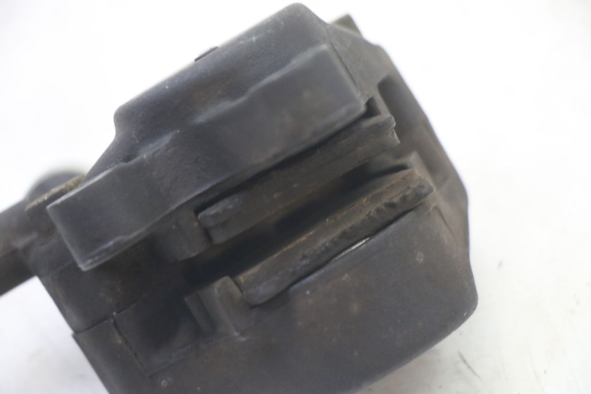 photo de ETRIER FREIN AVANT YAMAHA WHY 50 (1998 - 2000) - Points de fixation