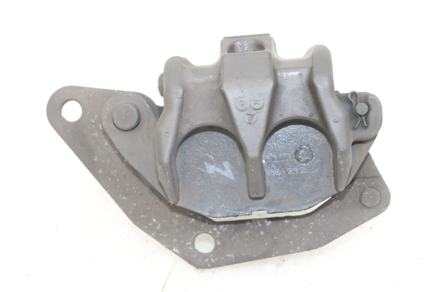 photo de ÉTRIER DE FREIN AVANT YAMAHA XMAX X-MAX ABS 125 (2017 - 2020) - Autre angle de vue